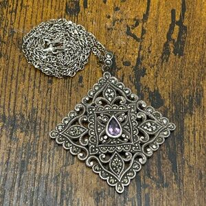 Intricate Silver Pendant Necklace with Purple Amethyst E996